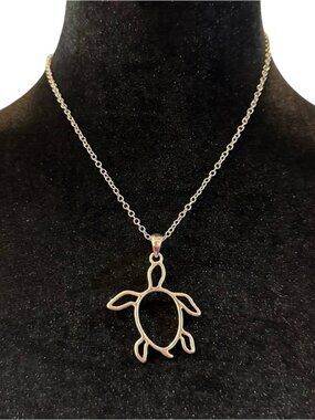 Silver Tone Turtle Pendant Necklace 18-20 Inch Adjustable Length